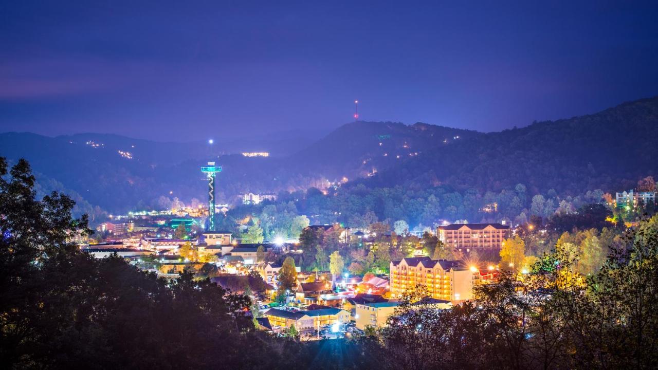 Stay At The Retreat! Gatlinburg-Dollywood Sevierville Dış mekan fotoğraf