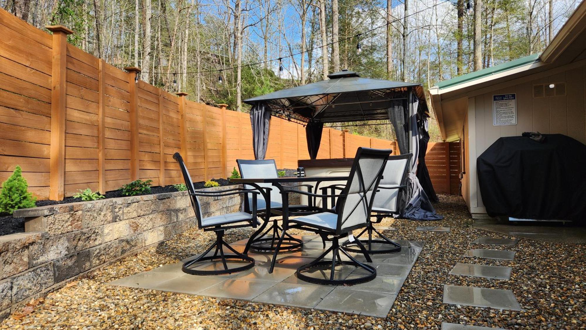 Stay At The Retreat! Gatlinburg-Dollywood Sevierville Dış mekan fotoğraf